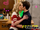 SAM Y FREDDIE NOVIOS!!!