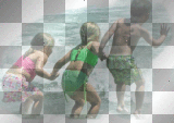 NIÑOS JUEGAN EN LA PLAYA--SOFIA